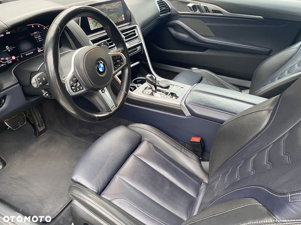 BMW Seria 8 - 11