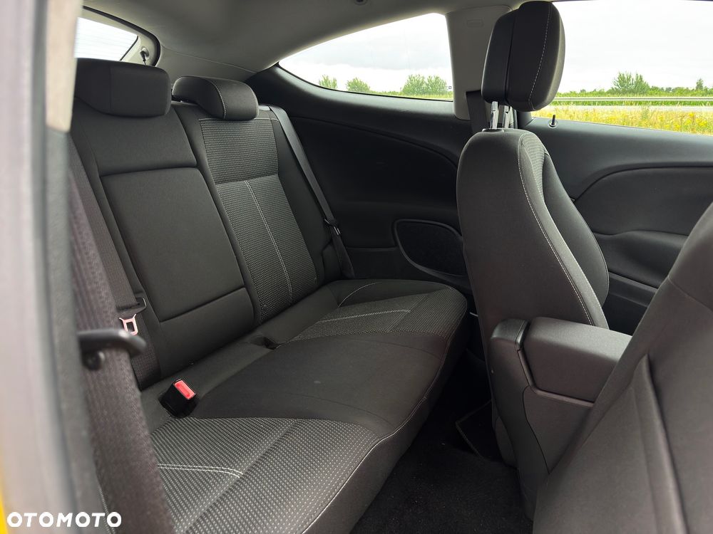 Opel Astra 1.6 Turbo Sport - 11