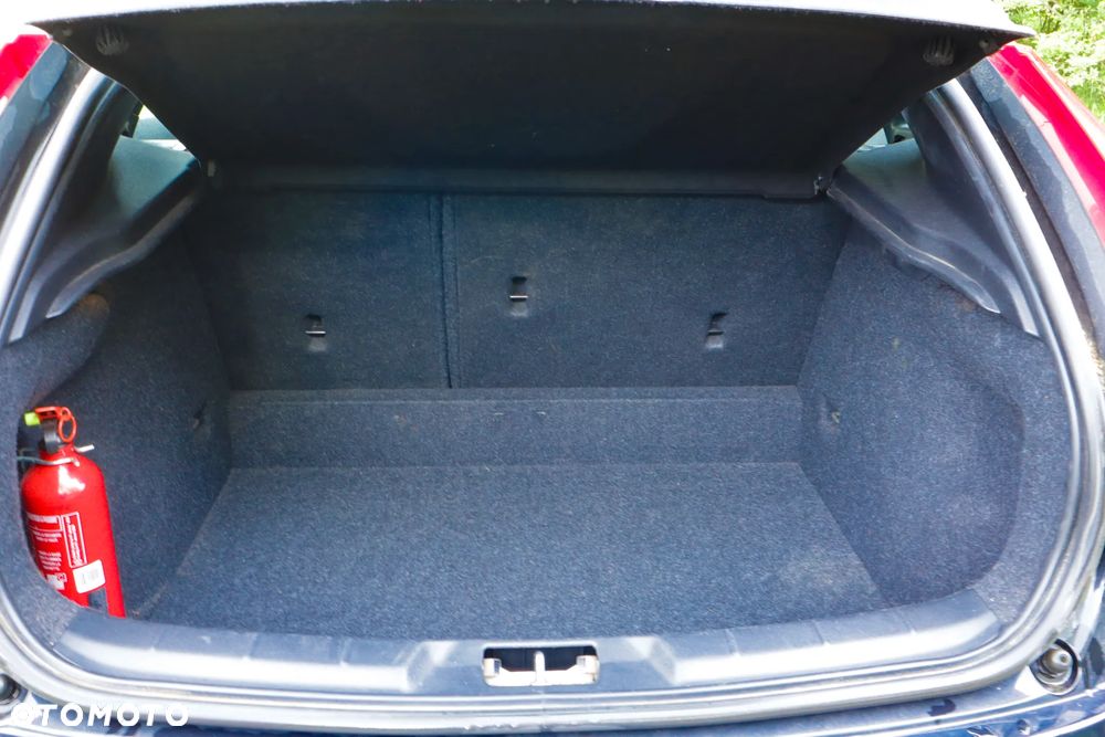 Volvo V40 D2 Kinetic - 21