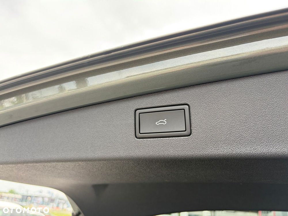 Volkswagen Tiguan - 24