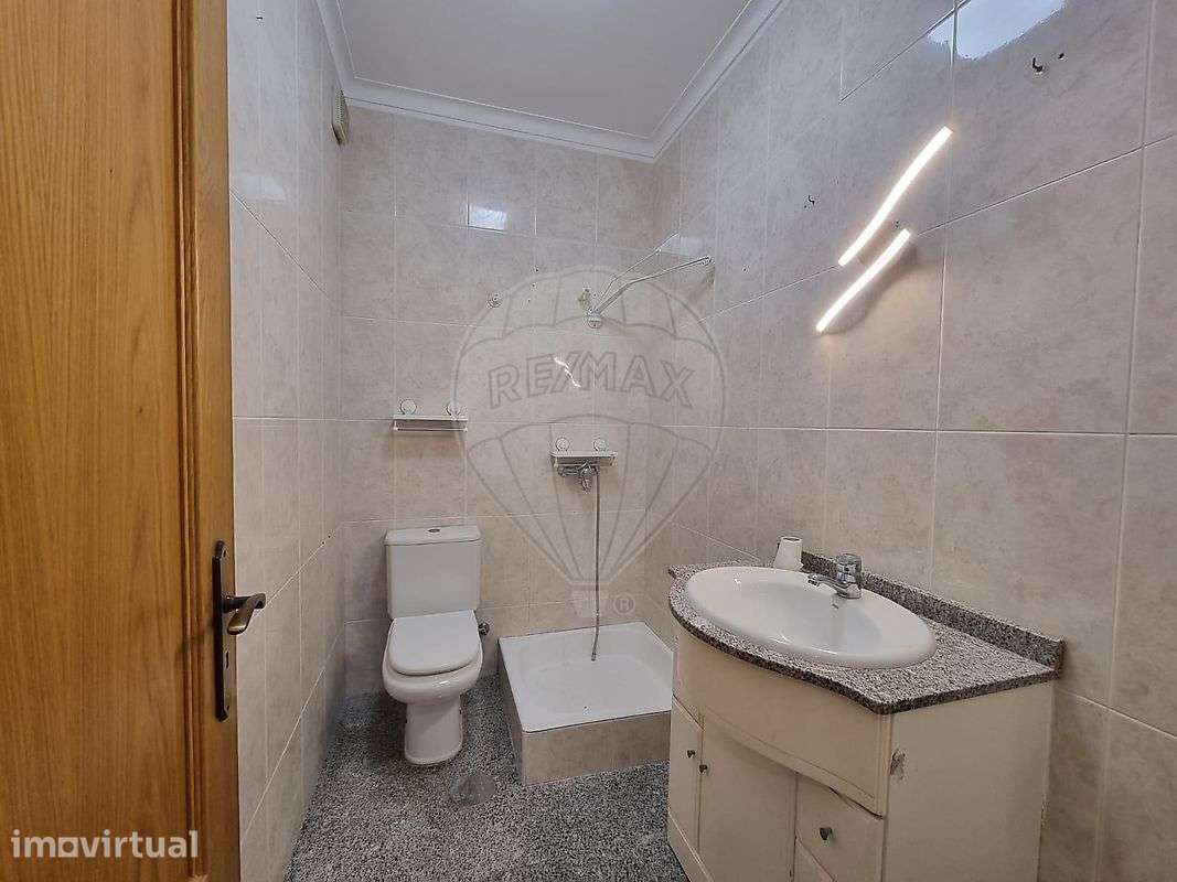 Apartamento T2 para arrendamento - Grande imagem: 3/11