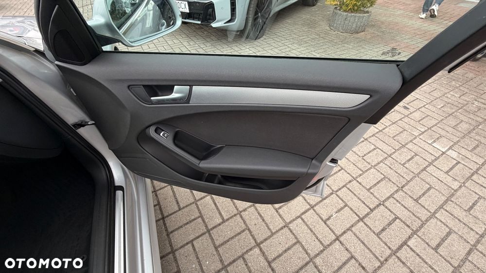 Audi A4 Avant 2.0 TDI - 27