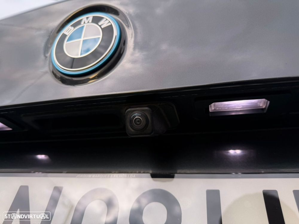 BMW 530 e Pack Desportivo M - 12