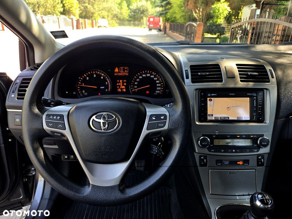 Toyota Avensis 2.0 D-4D - 14