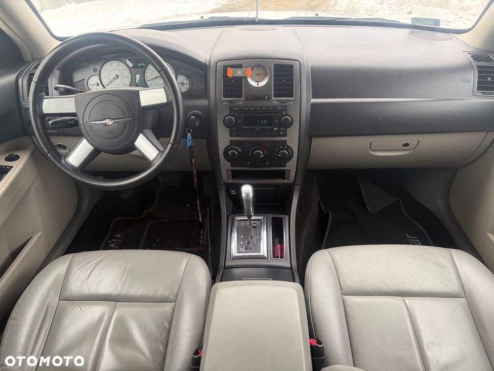 Chrysler 300C 3.5 V6 - 12