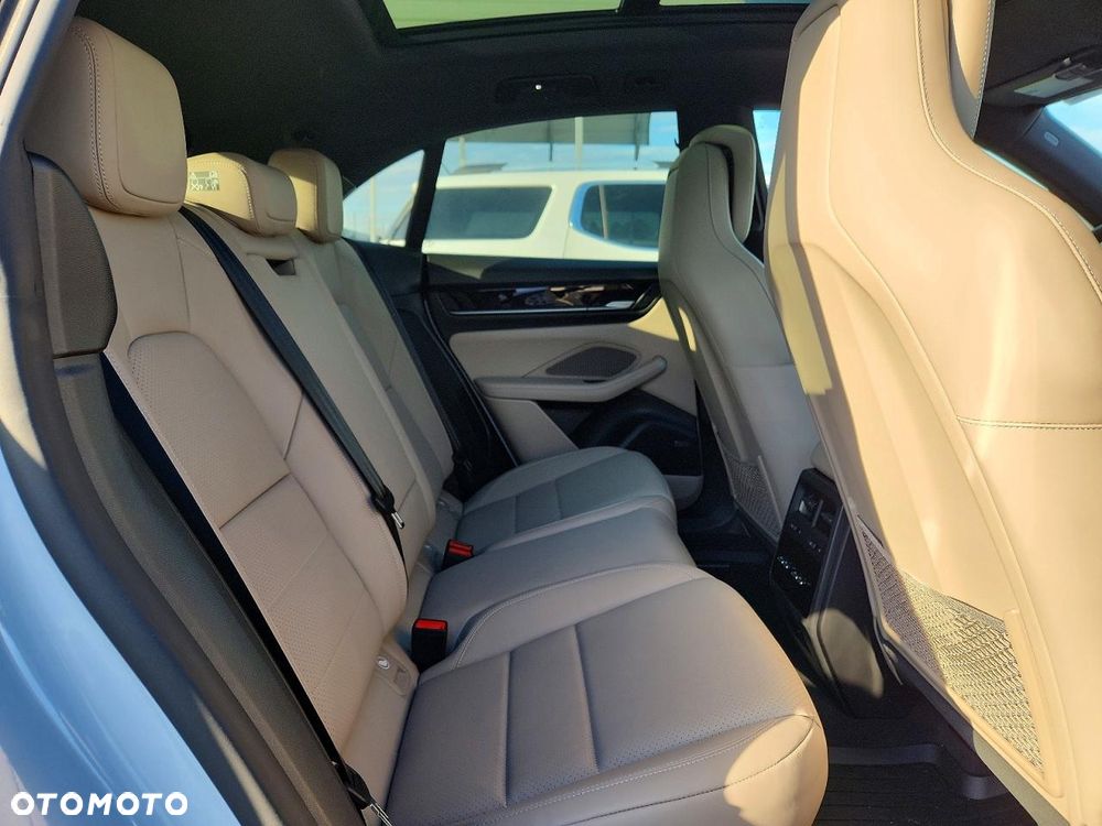 Porsche Macan - 10