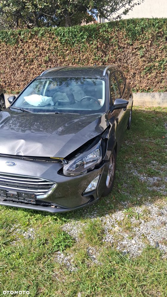 Ford Focus 1.0 EcoBoost Titanium ASS PowerShift - 2