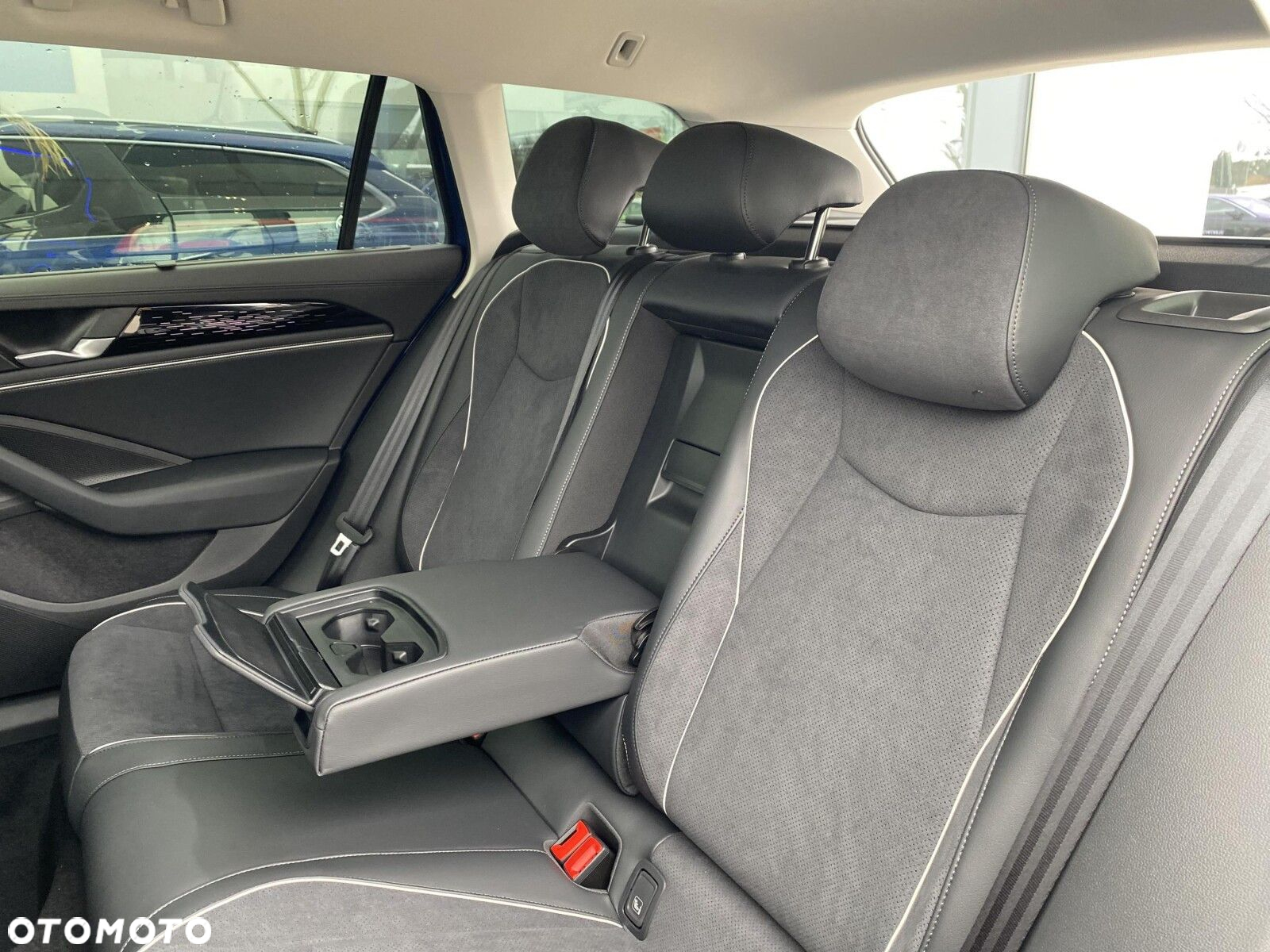 Volkswagen Passat - 28