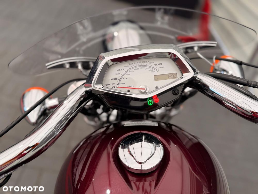 Honda VF - 8