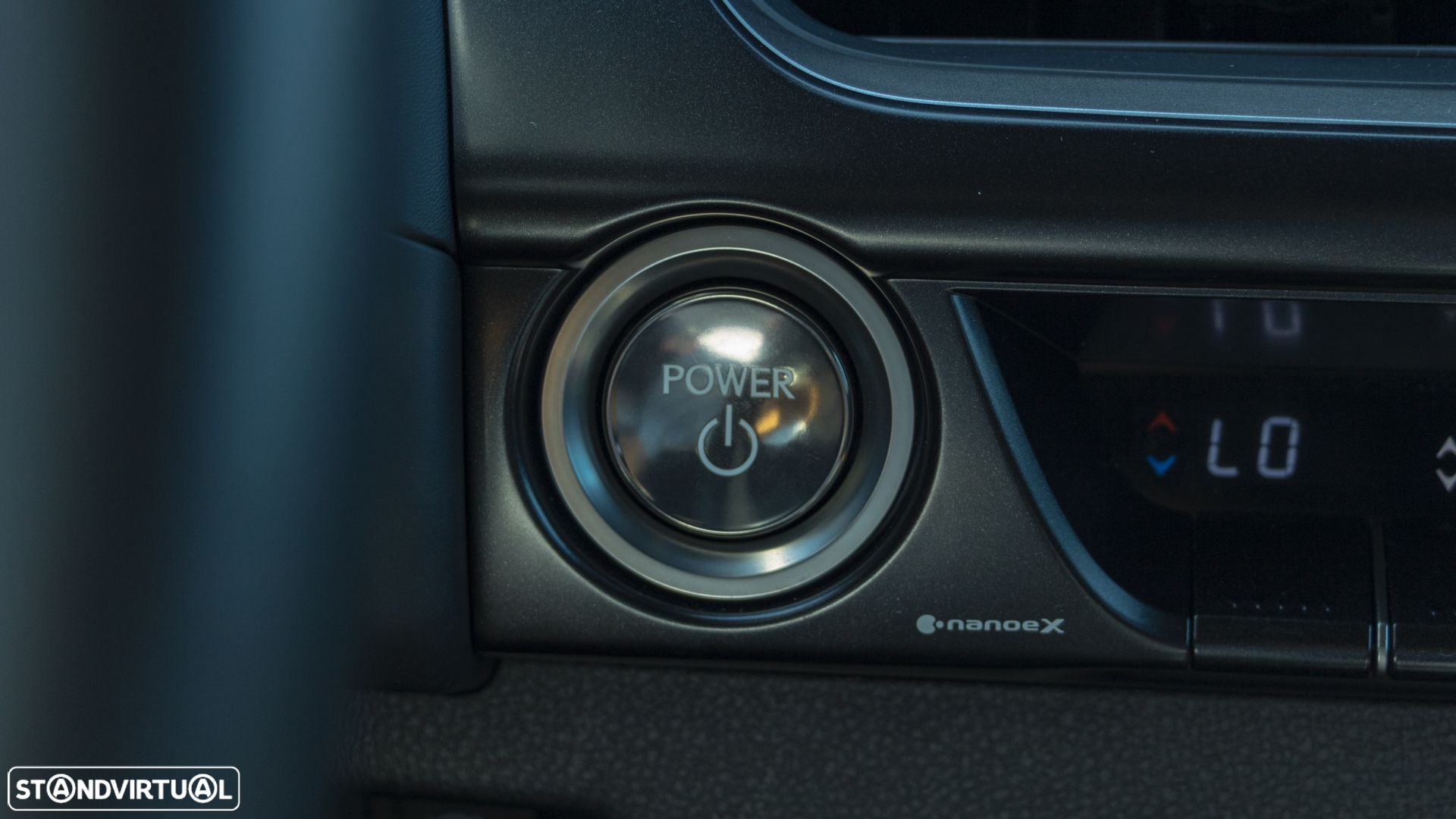 Lexus UX 250h Sport (Ecrã 12.3) - 40