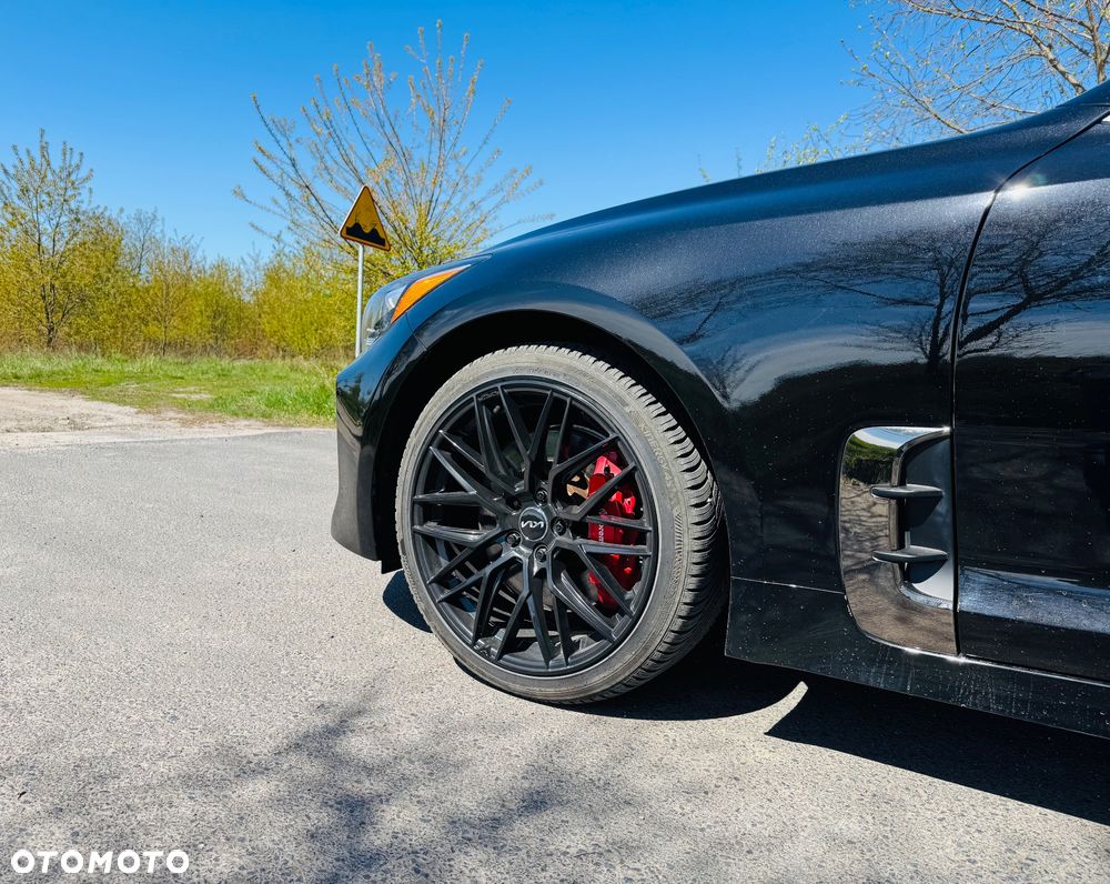 Kia Stinger 3.3 T-GDI V6 GT AWD - 13