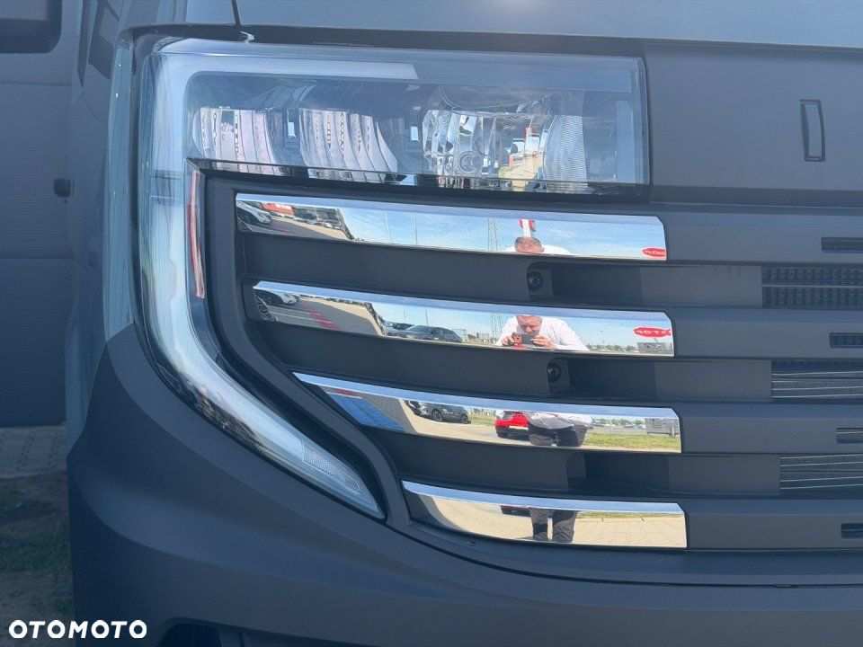 Nissan Interstar - 36