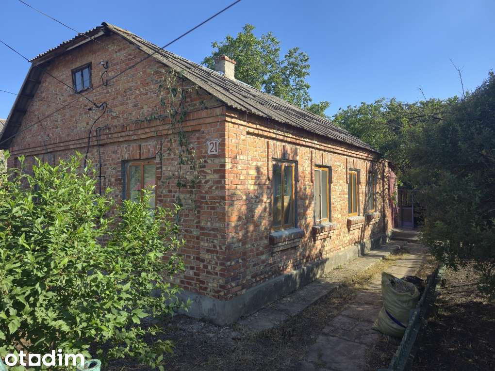 Будинок із п’ятьма кімнатами та двома санвузлами у місті - Повне зображення: 4/6