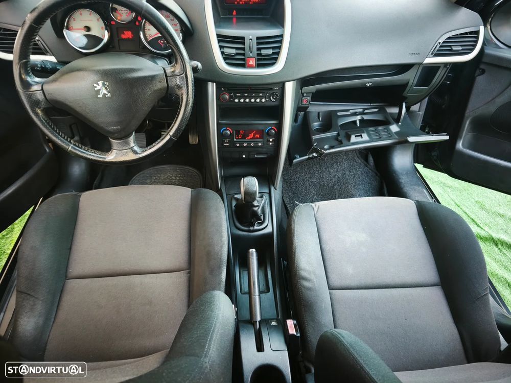 Peugeot 207 SW 1.4 Premium - 11