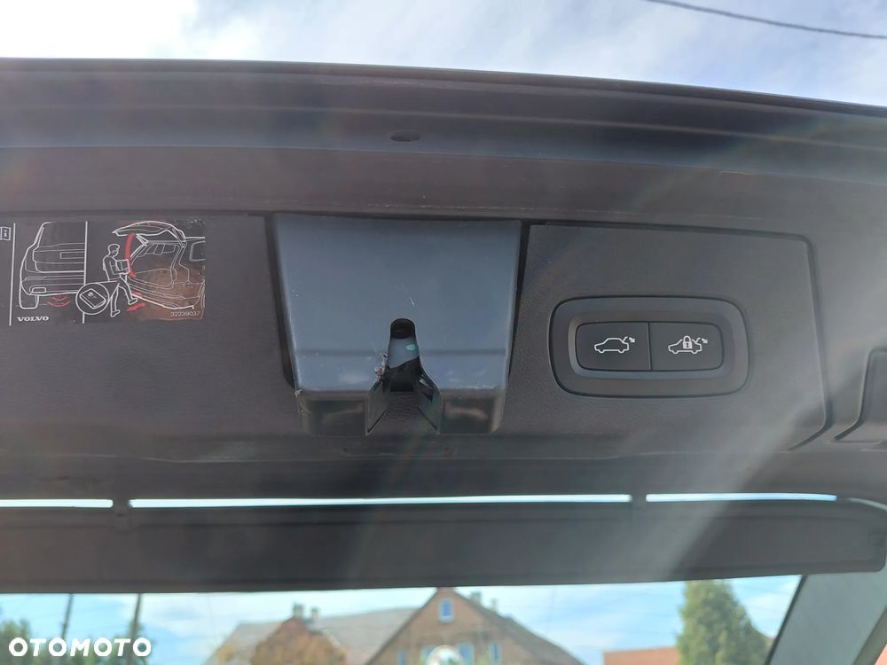 Volvo XC 60 D3 Momentum Pro - 18