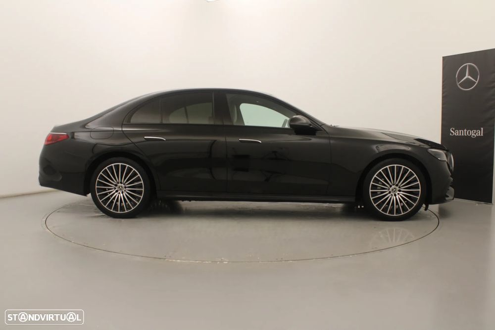 Mercedes-Benz E 300 Standard - 4