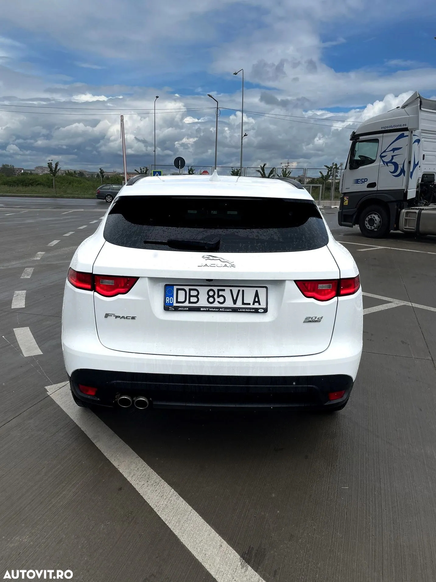 Jaguar F-Pace 20d AWD Pure - 2
