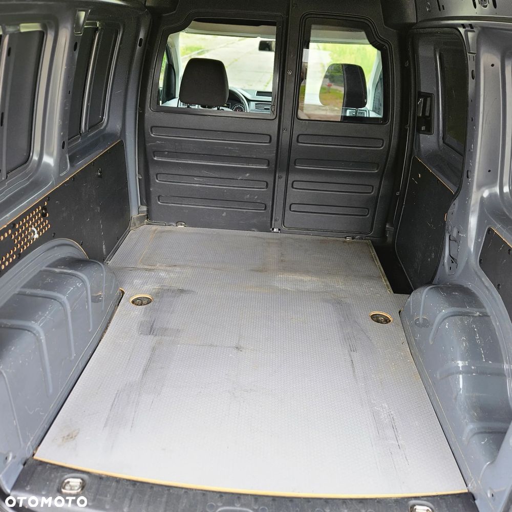 Volkswagen Caddy - 24