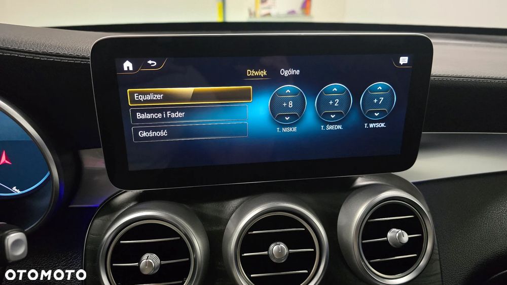Mercedes-Benz GLC 300 d 4Matic 9G-TRONIC AMG Line Plus - 34