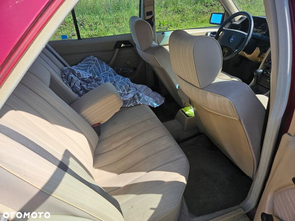 Mercedes-Benz W124 (1984-1993) - 15