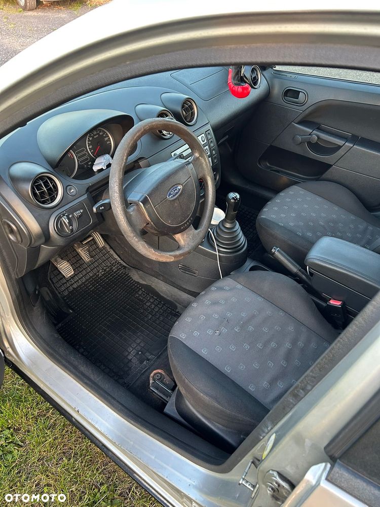 Ford Fiesta - 6