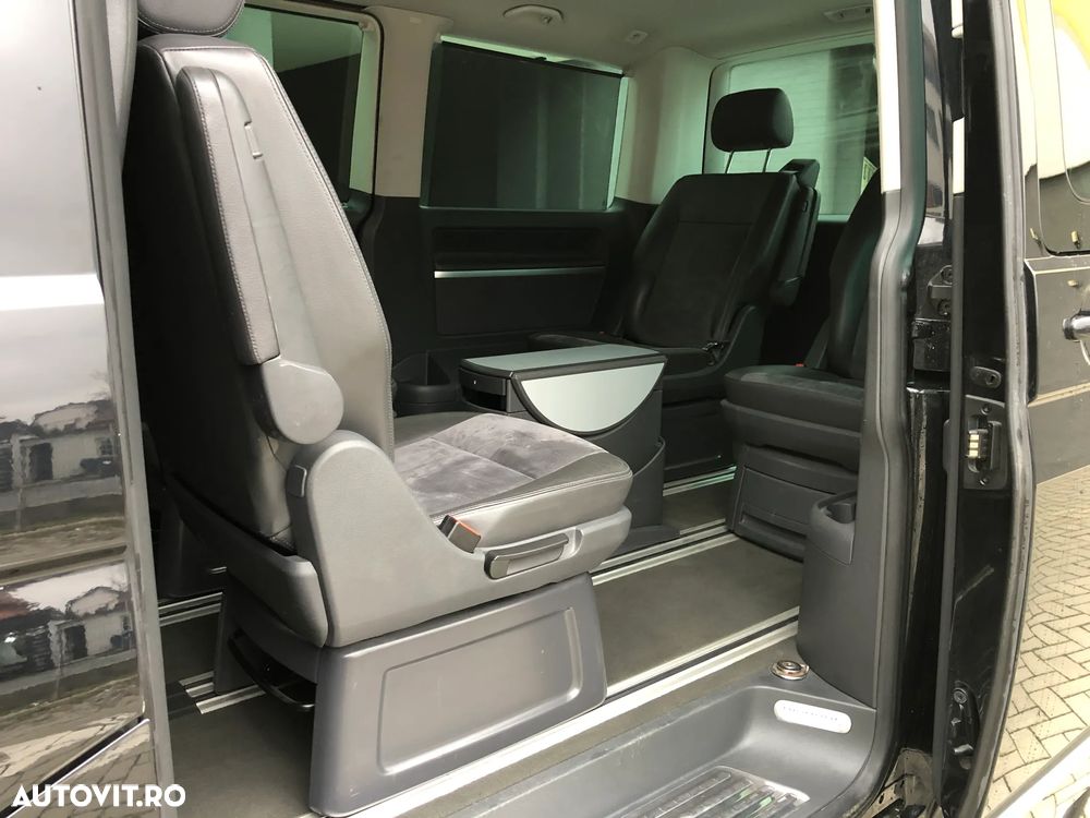 Volkswagen Multivan - 11