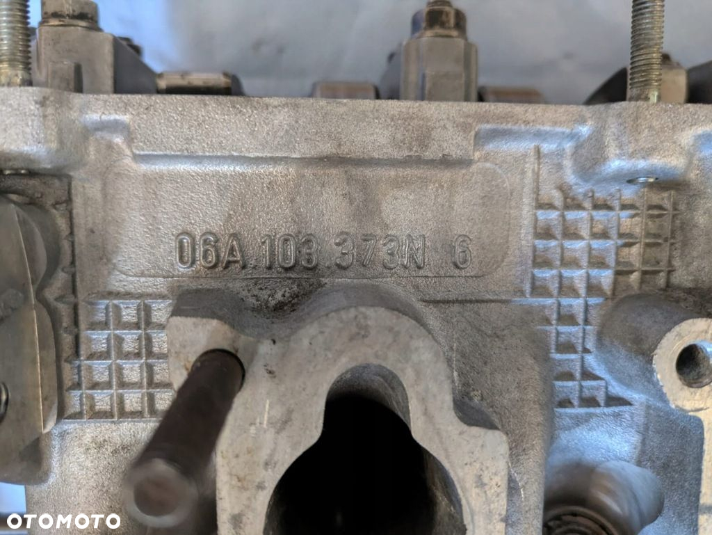 Głowica cylindrów VW Passat 2.0 8V AZM 06A103373N - 5