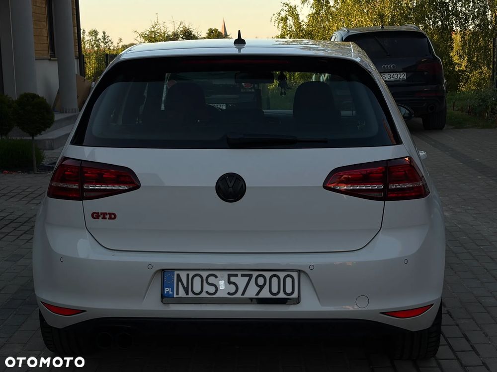 Volkswagen Golf 2.0 TDI BMT GTD DSG - 6