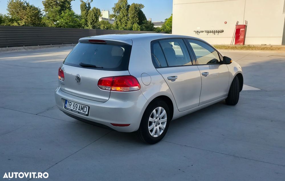 Volkswagen Golf 1.4 Comfortline - 12