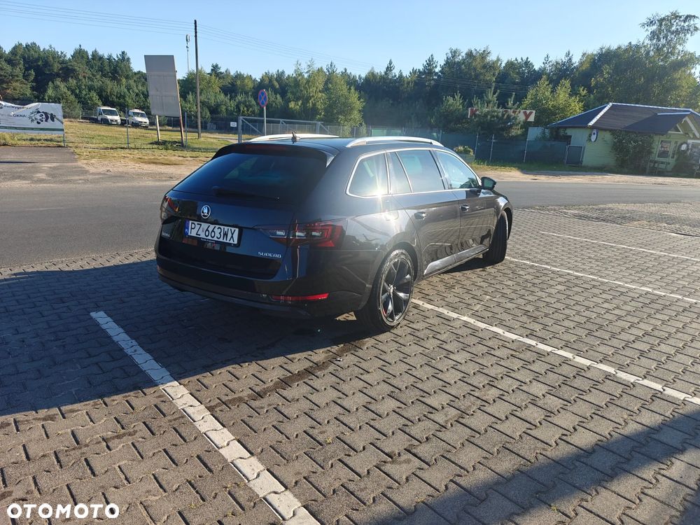 Skoda Superb 2.0 TDI DSG Style - 4