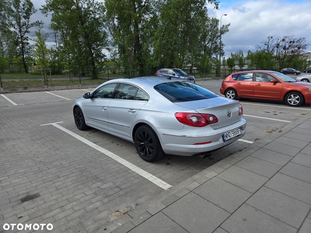 Volkswagen Passat CC - 2