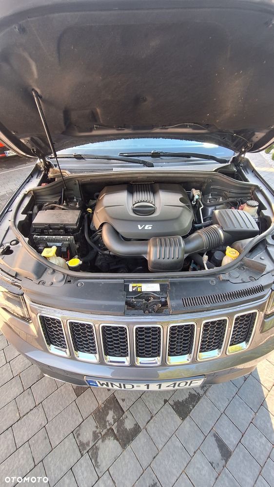Jeep Grand Cherokee - 11