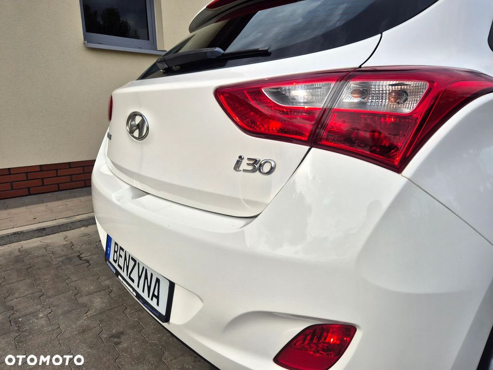 Hyundai i30 1.4 Classic + - 29