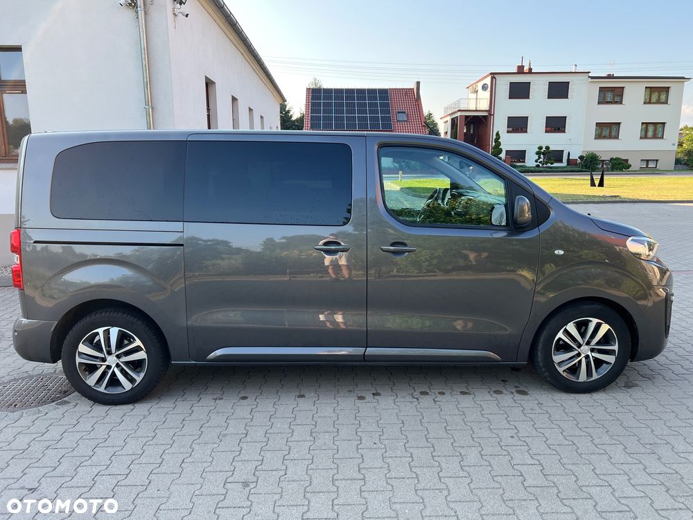Peugeot Traveller - 7