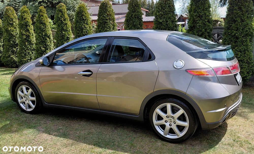 Honda Civic 1.8i-VTEC Sport - 6