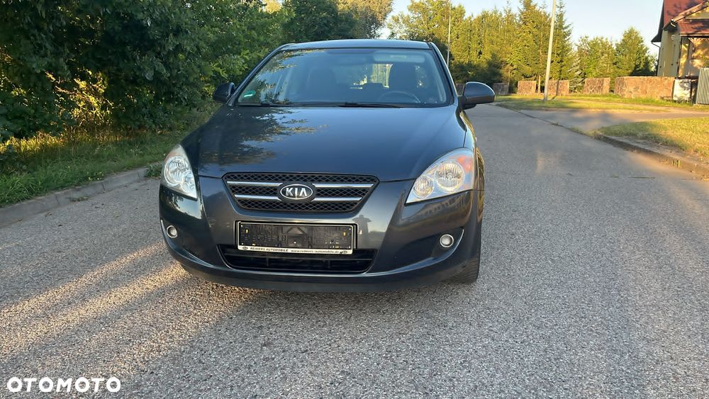 Kia Ceed 1.6 Comfort + - 6