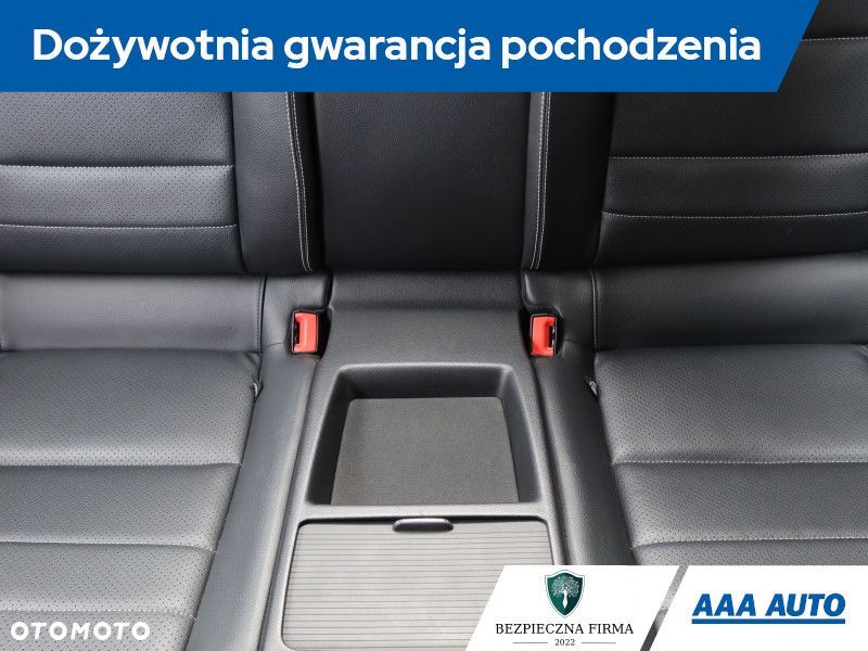 Mercedes-Benz Klasa E - 12