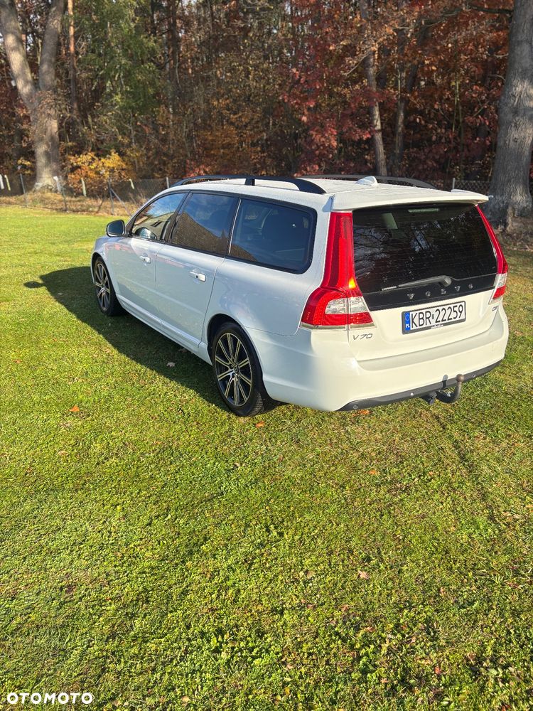 Volvo V70 D2 Summum - 22