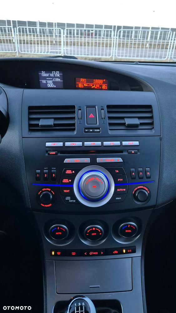 Mazda 3 1.6 MZ-CD DPF Exclusive-Line - 12