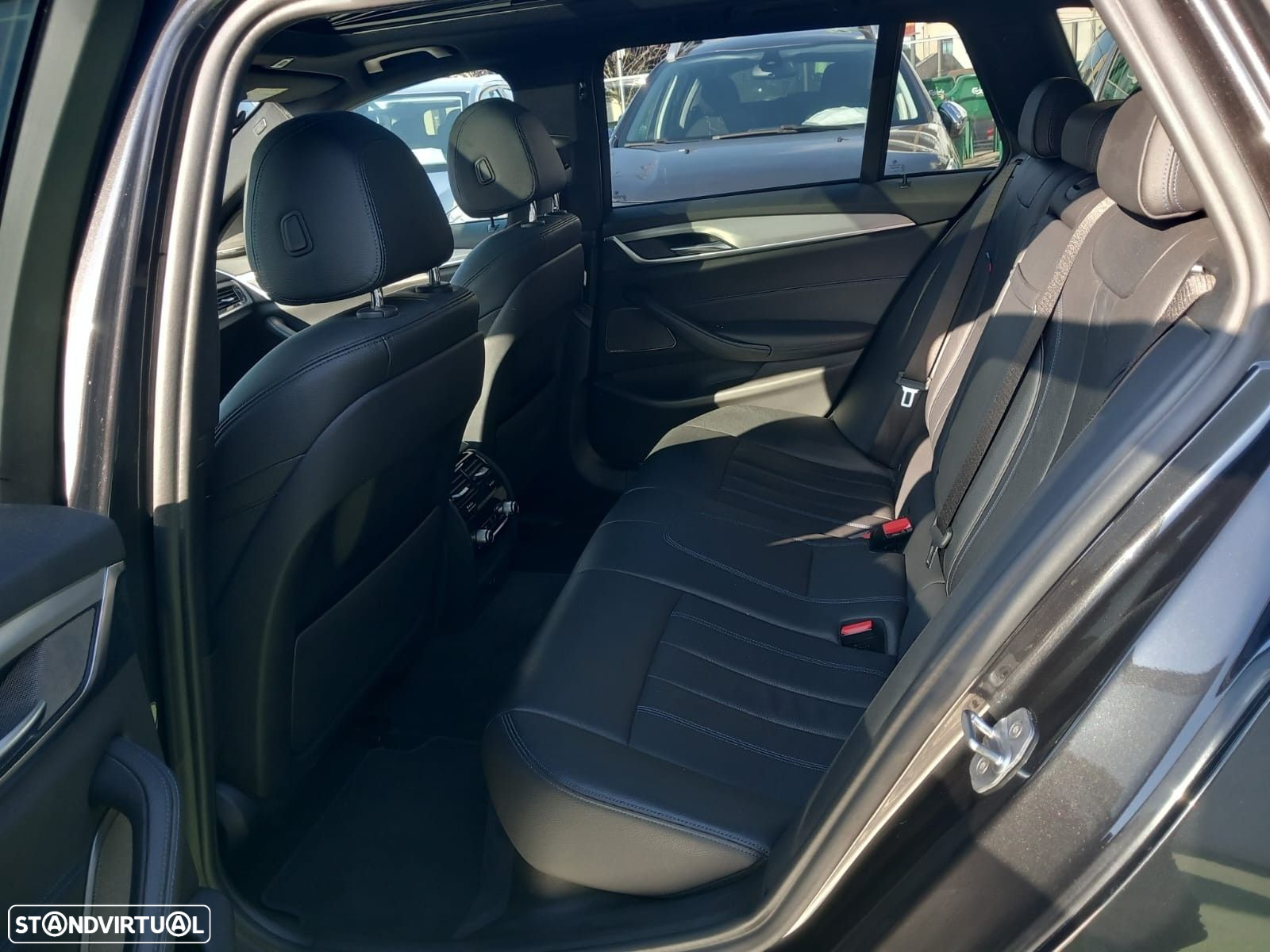 BMW 525 d Pack M Auto - 25