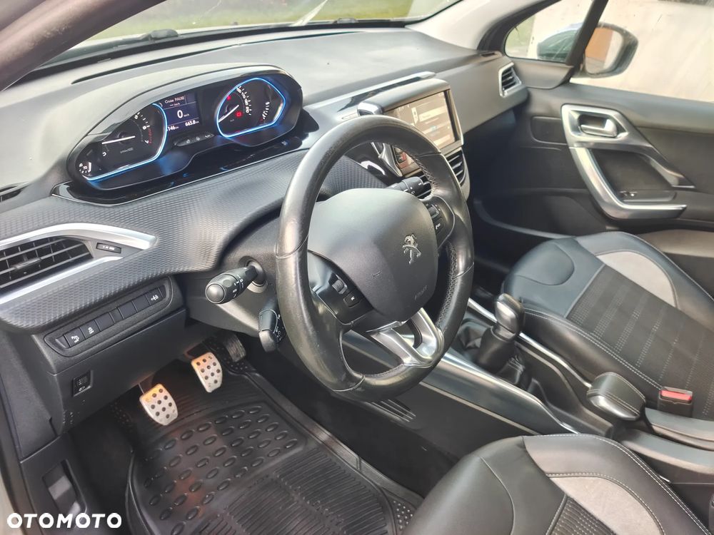 Peugeot 2008 PureTech 82 Allure - 34