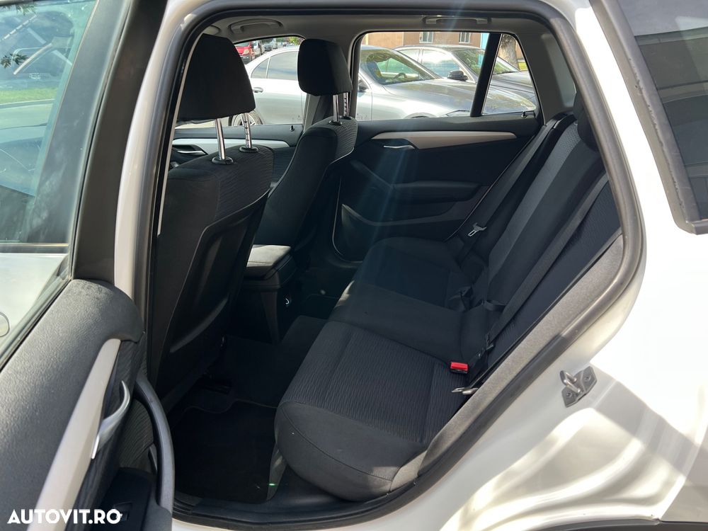 BMW X1 sDrive16d - 16