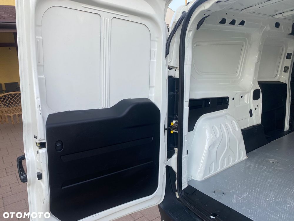 Fiat DOBLO MAXI - 17