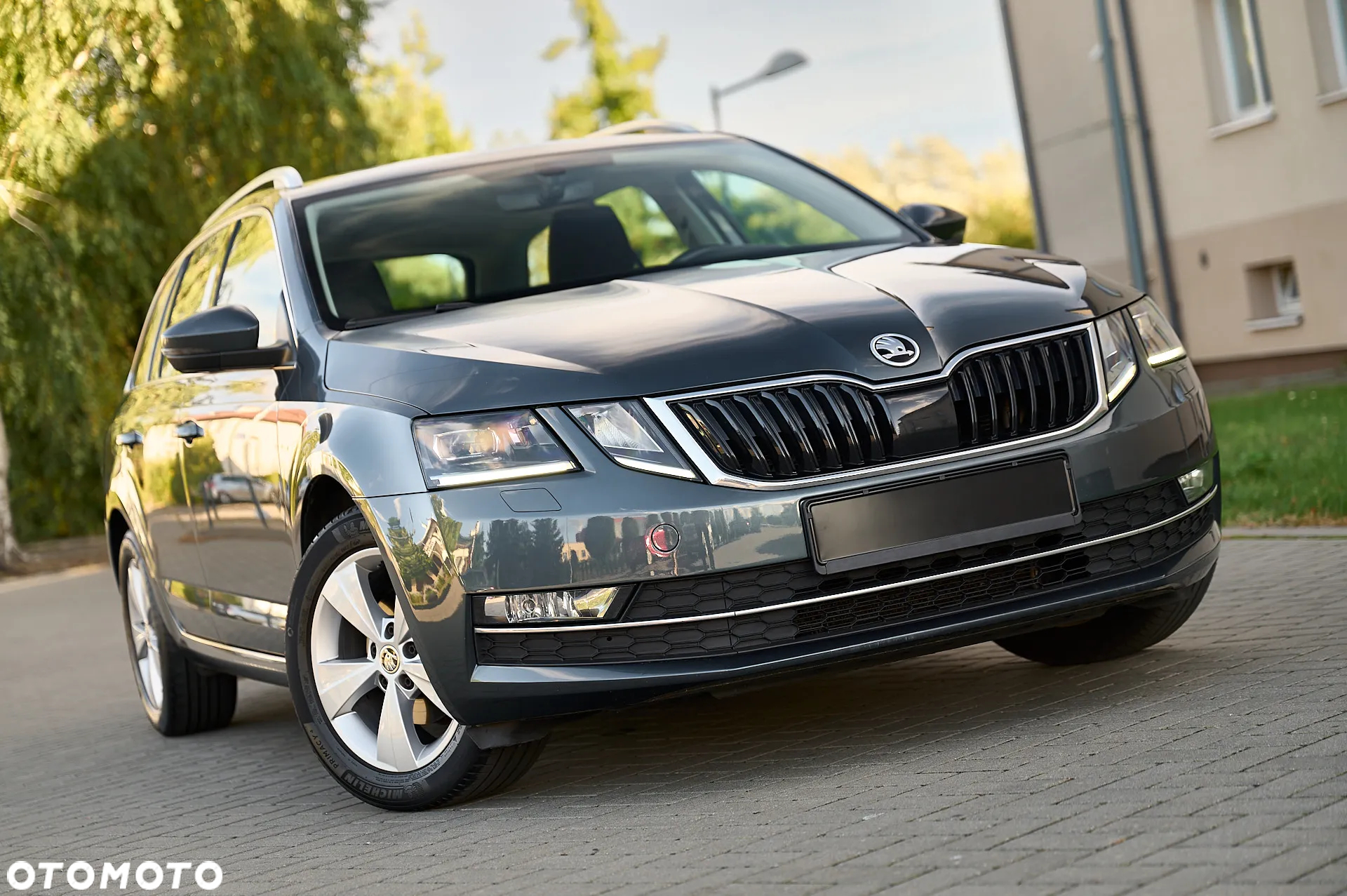Skoda Octavia Combi 1.6 TDI DSG Ambition - 3