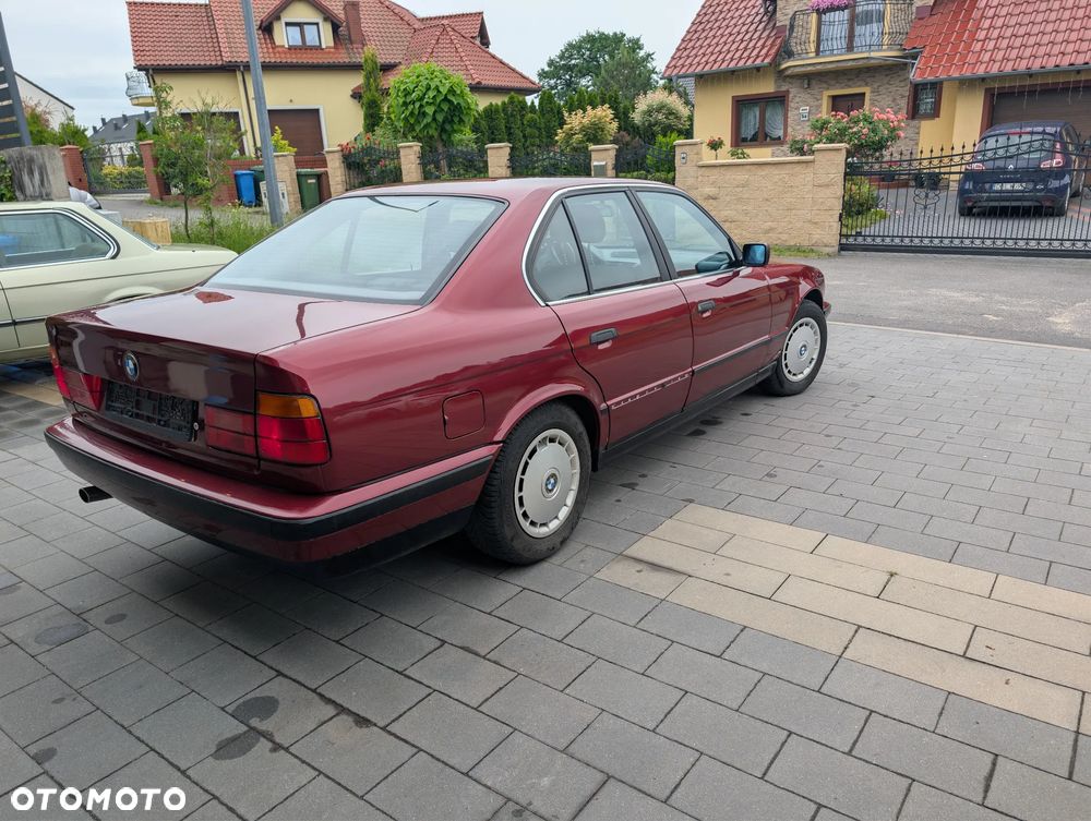 BMW Seria 5 520i - 8