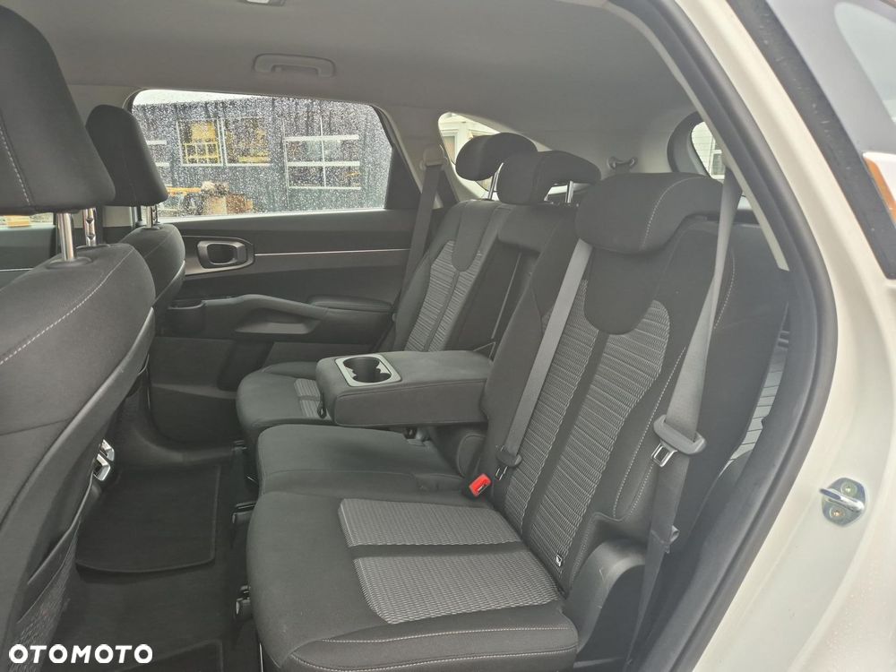 Kia Sorento - 16