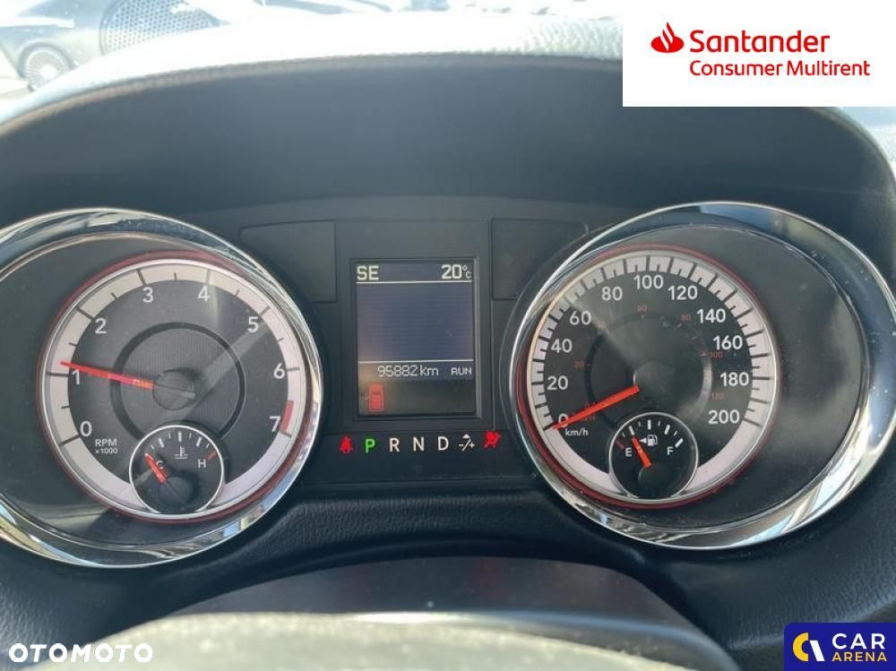 Dodge Grand Caravan - 12