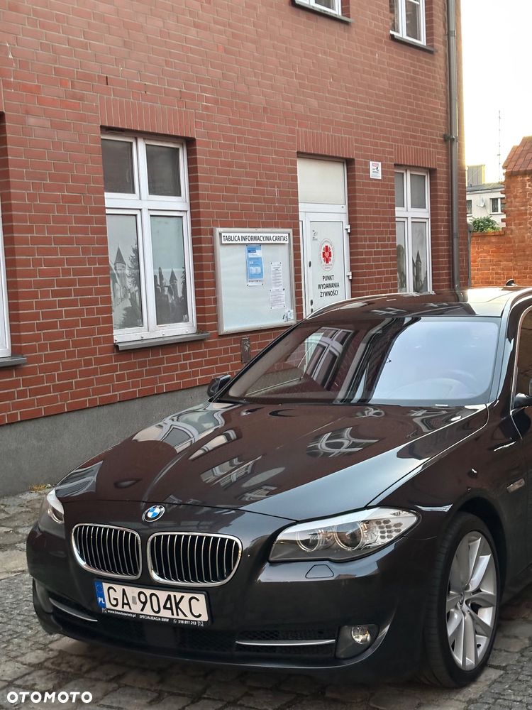 BMW Seria 5 525d xDrive Modern Line - 4