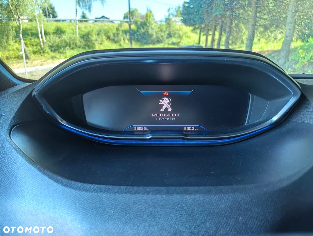 Peugeot 3008 1.5 BlueHDi Allure Pack S&S EAT8 - 18