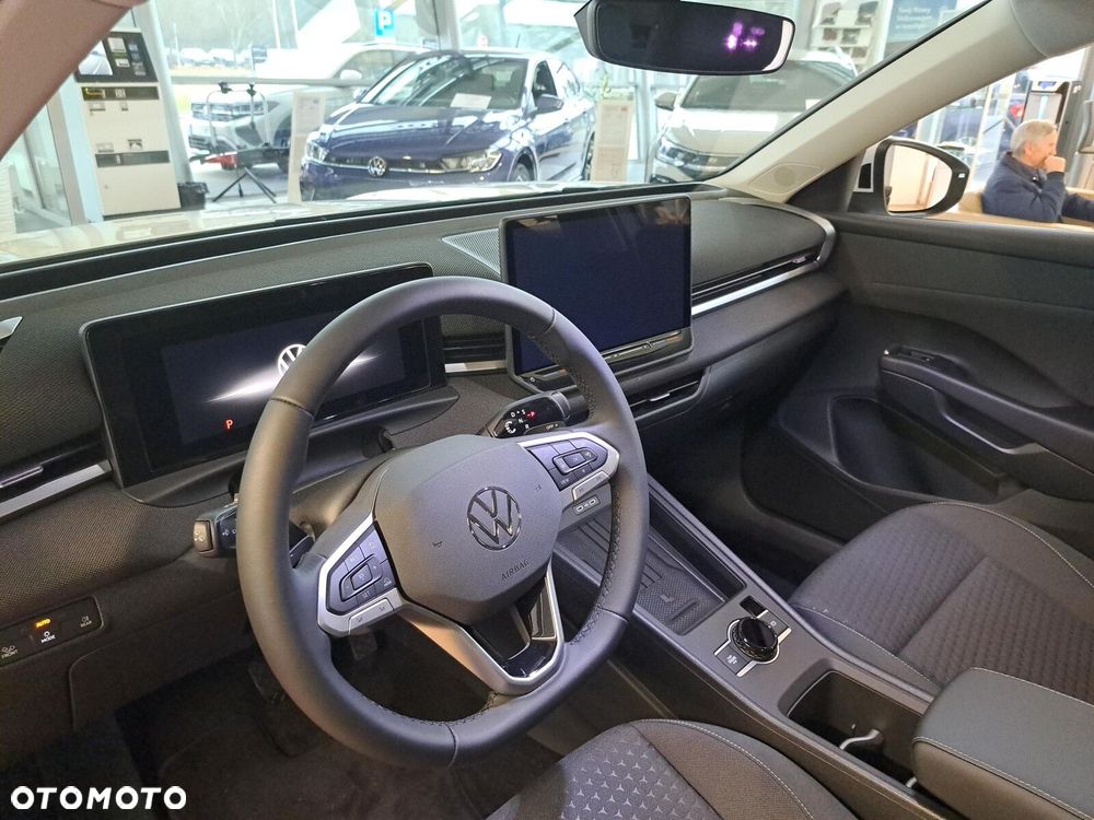 Volkswagen T-Roc - 9